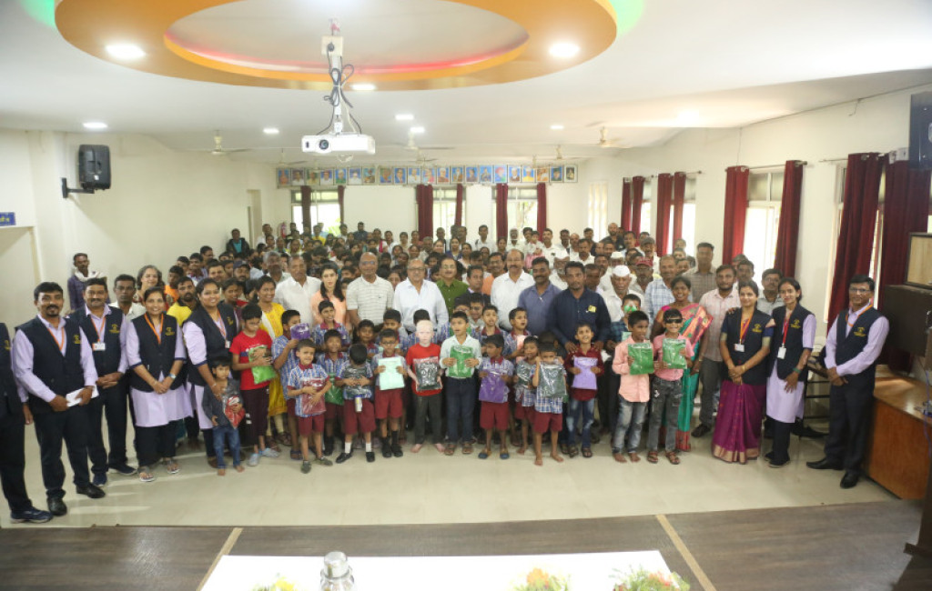 Distribution of new clothes to 568 students on the occasion of Diwali